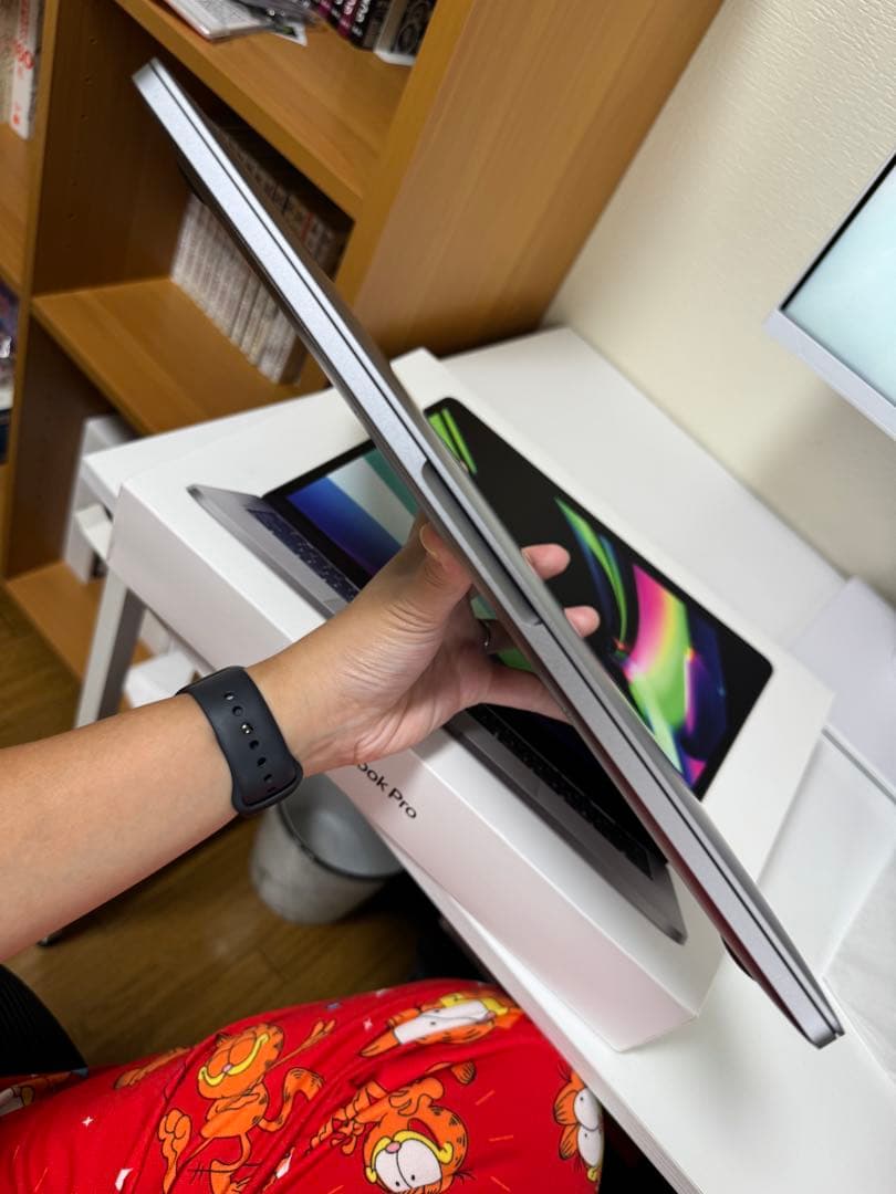 MacBook本体 Apple MacBook Pro 13-inch M1 8GB 256GB