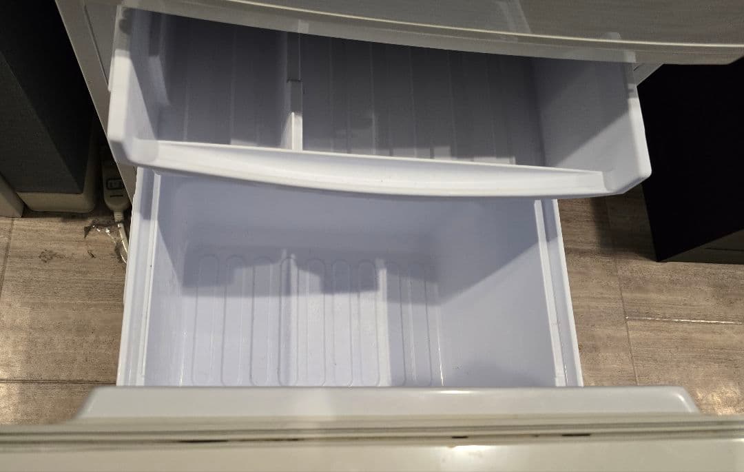 シャープ　ノンフロン冷凍冷蔵庫