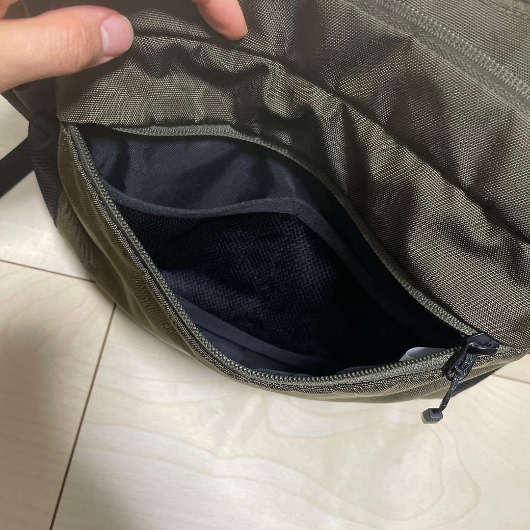 ノースフェイス　ベイビースリングバッグ