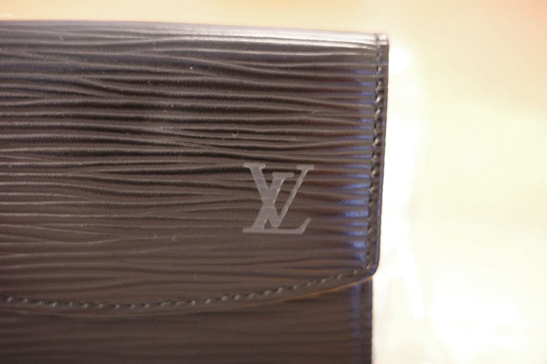 【極美品】ルイヴィトン エピ ケース ポルトモネサーンプル 黒 男女兼用