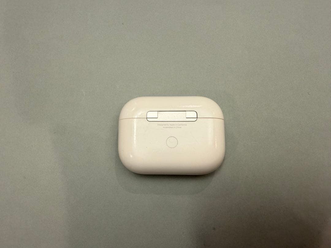 AirPods Pro（第二世代）本体 Lのみ 充電ケース付き