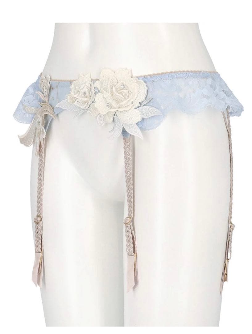 サルート24事前予約限定 完売品 GYカラー　ガーターベルト