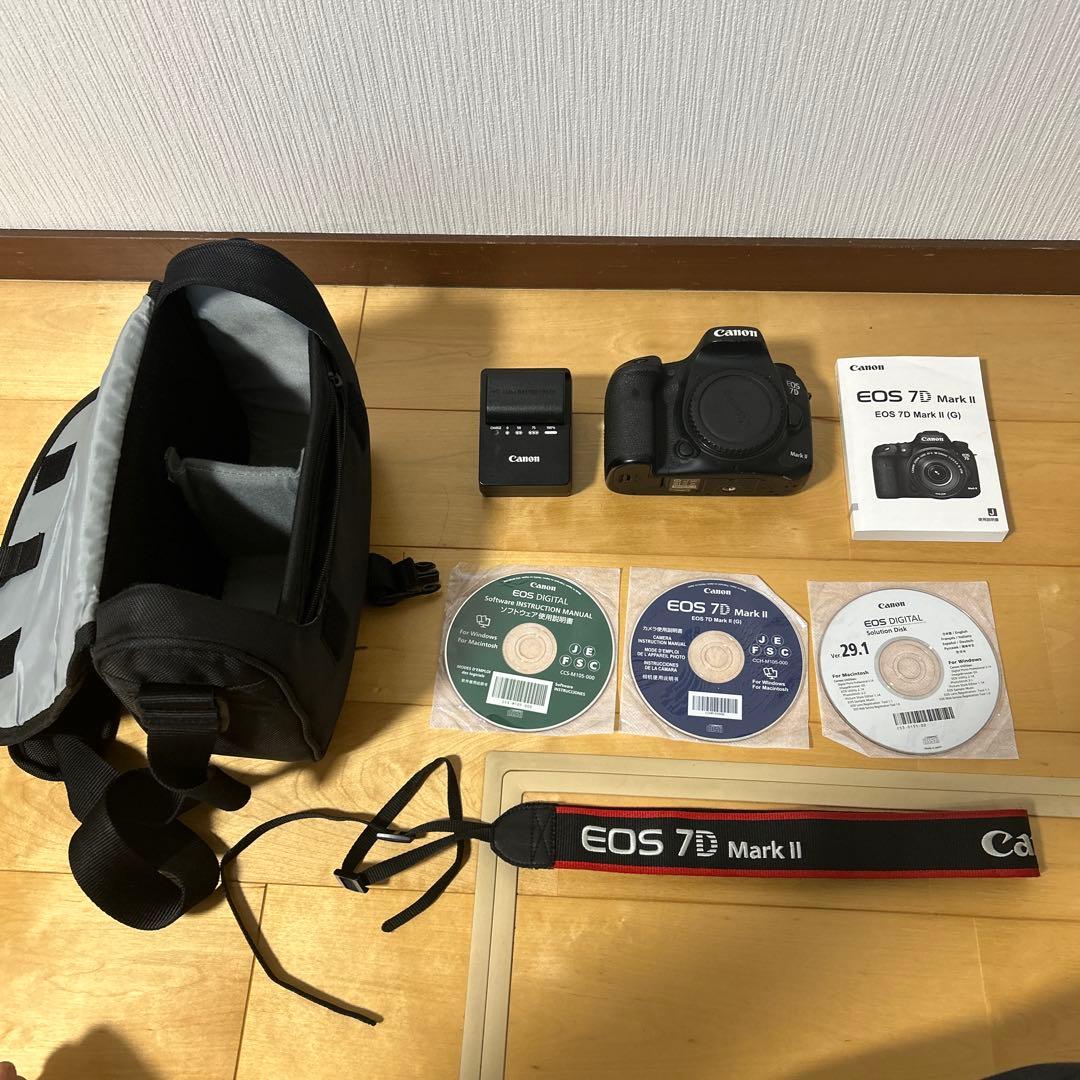 【美品】Canon EOS 7D Mark II 本体と付属品
