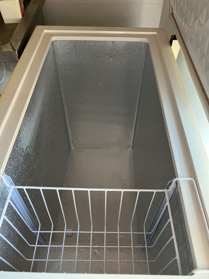 テレコム冷凍ストッカー　RRS-210CNF 210ℓ