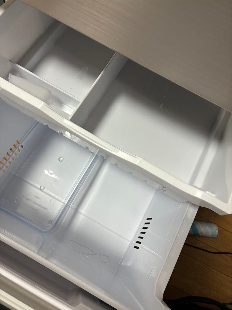 日立　冷蔵庫　315L　右開き　3ドア　幅54cm　R-V32V　N