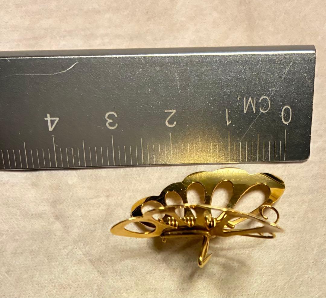 K18ゴールド 蝶のブローチ　2.4グラム
