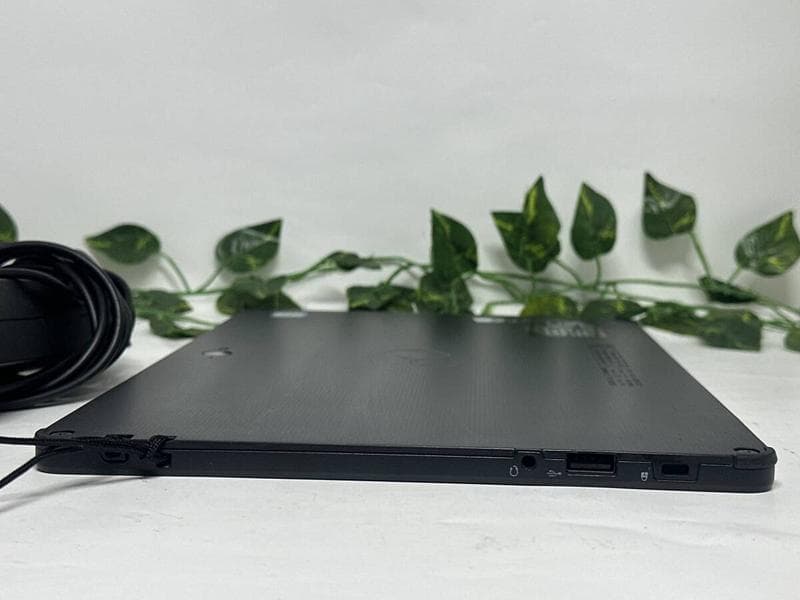 Win11タブレット i5-8350!!富士通 ARROWS Tab Q738