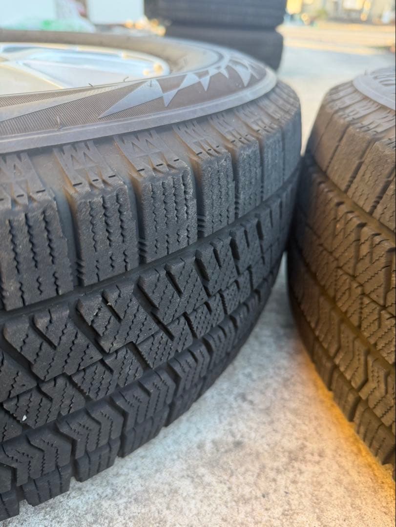 16インチ ホイールセット ブリザック アルファード