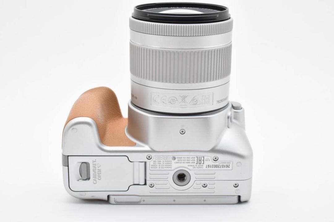 ■ 美品 ■ キャノン　Canon EOS Kiss X9 レンズキット