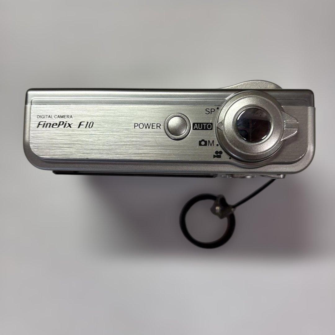 Fujifilm FinePix F10 コンパクトデジタルカメラ
