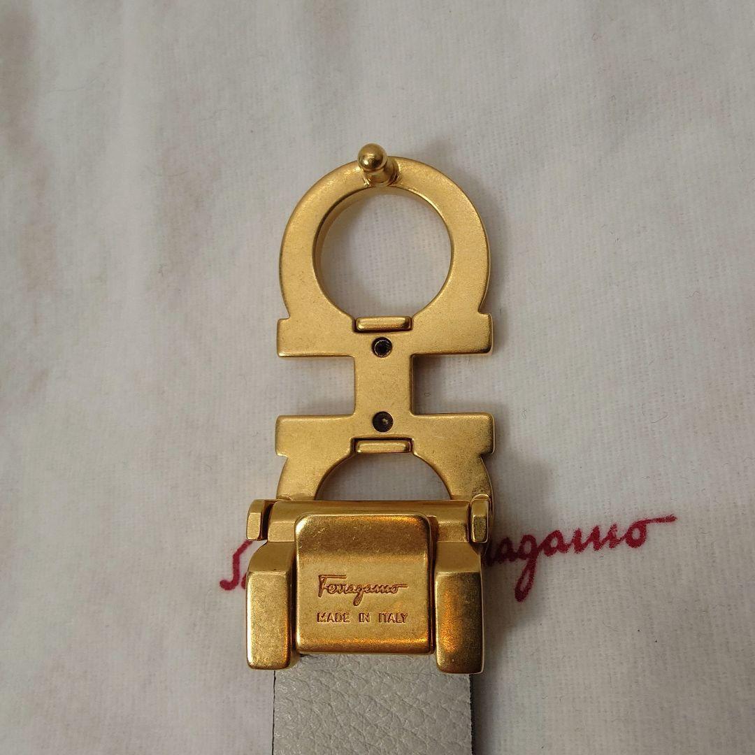 Salvatore Ferragamo メンズ ベルト 黒　白 レザー　細め