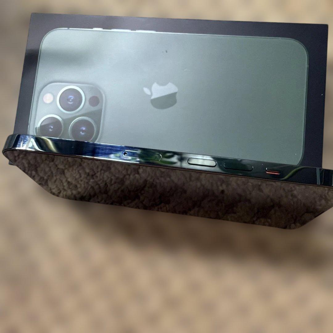 【美品】Apple iPhone13 Pro 256GB アルパイングリーン本体