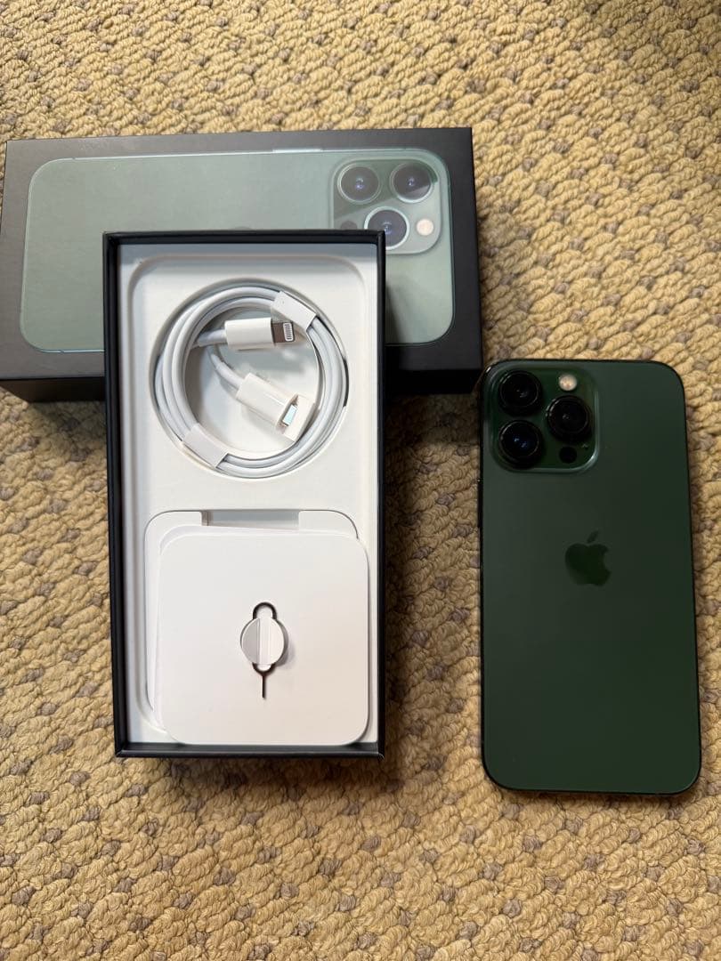 【美品】Apple iPhone13 Pro 256GB アルパイングリーン本体