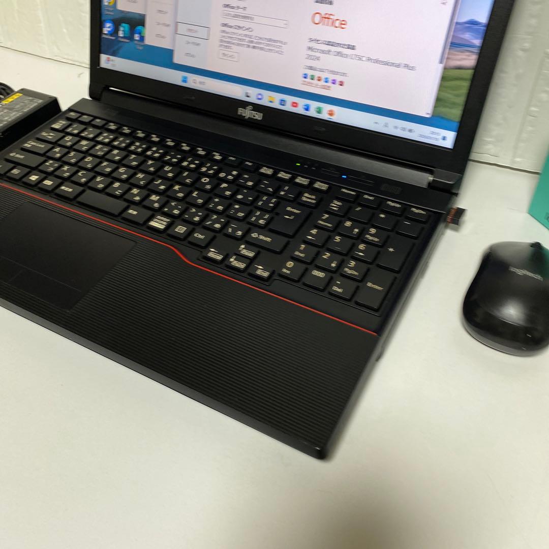 Windows11 オフィス付き　Core i5 SSD メモリ16GB 富士通