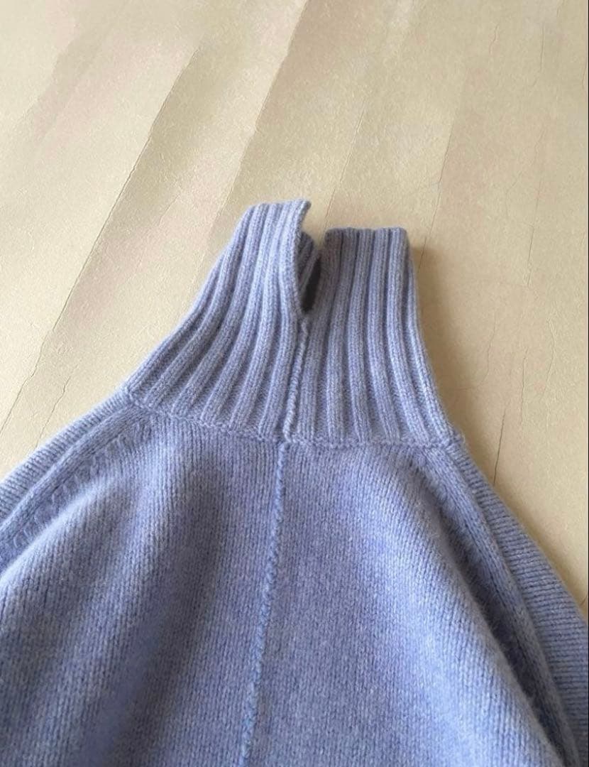 トゥモローランドTOMORROWLANDラムウールカシミヤタートルネックニット