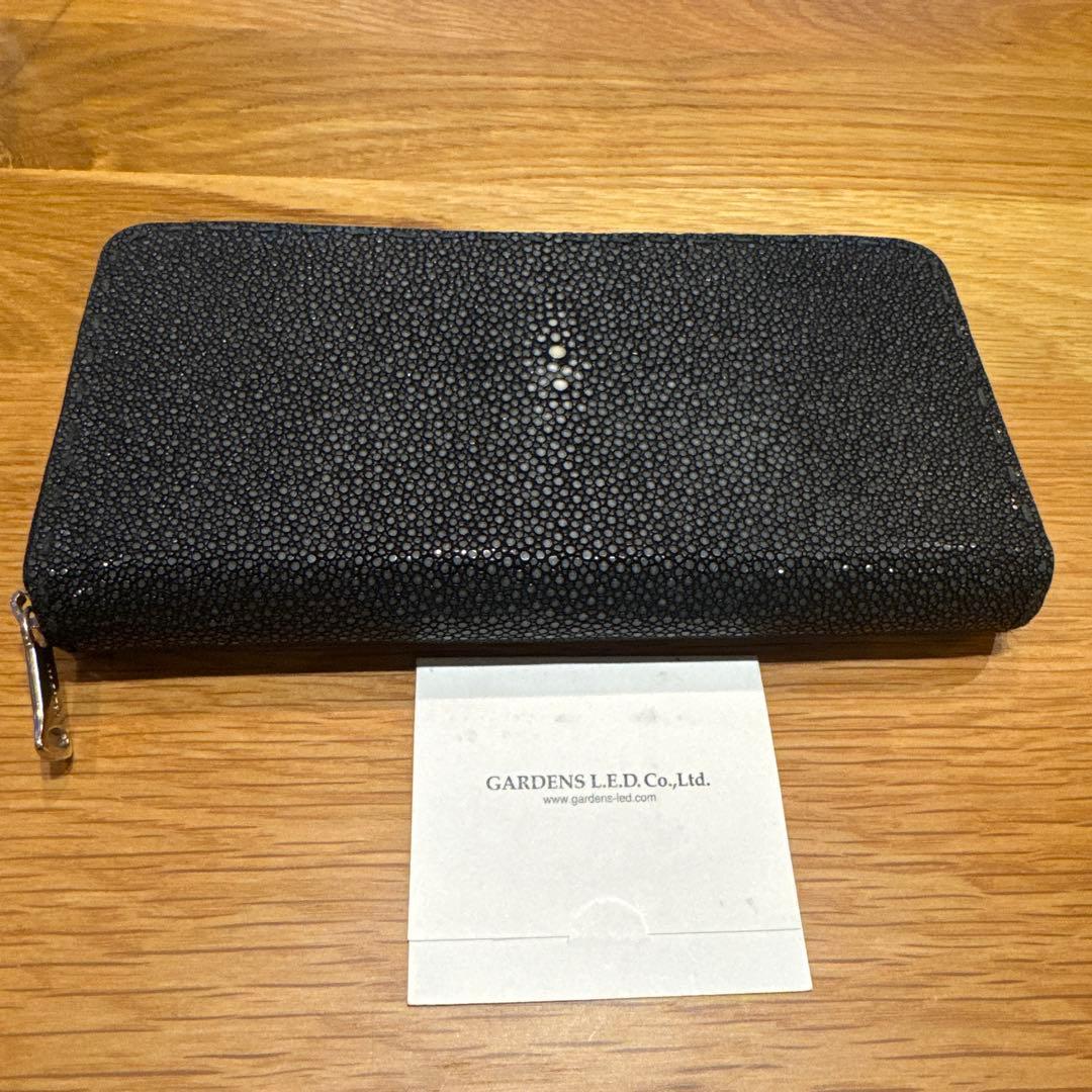 GARDENS L.E.D. エイ革 長財布