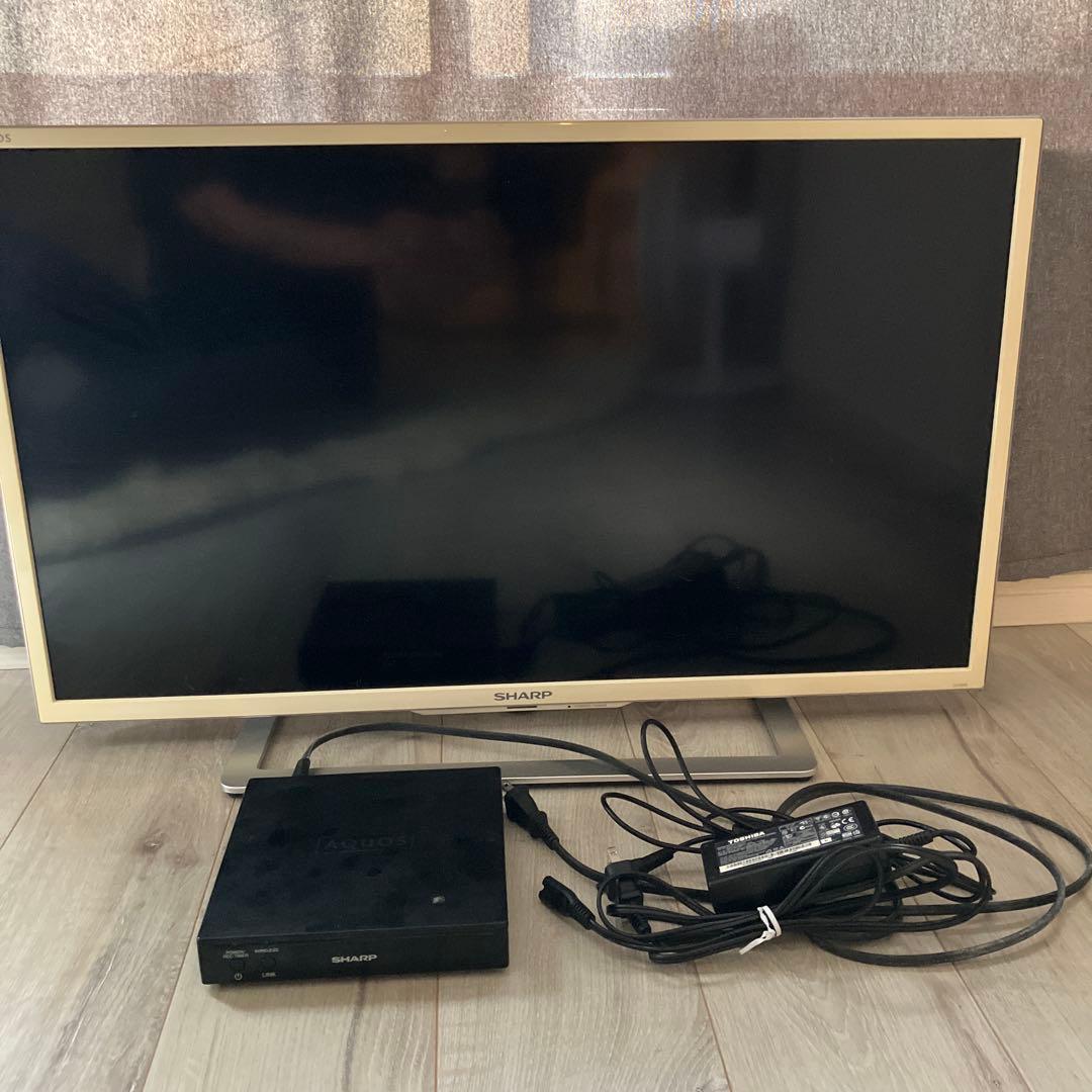 SHARP フリースタイル AQUOS 32型 ホワイトLC-32F5-W 国産