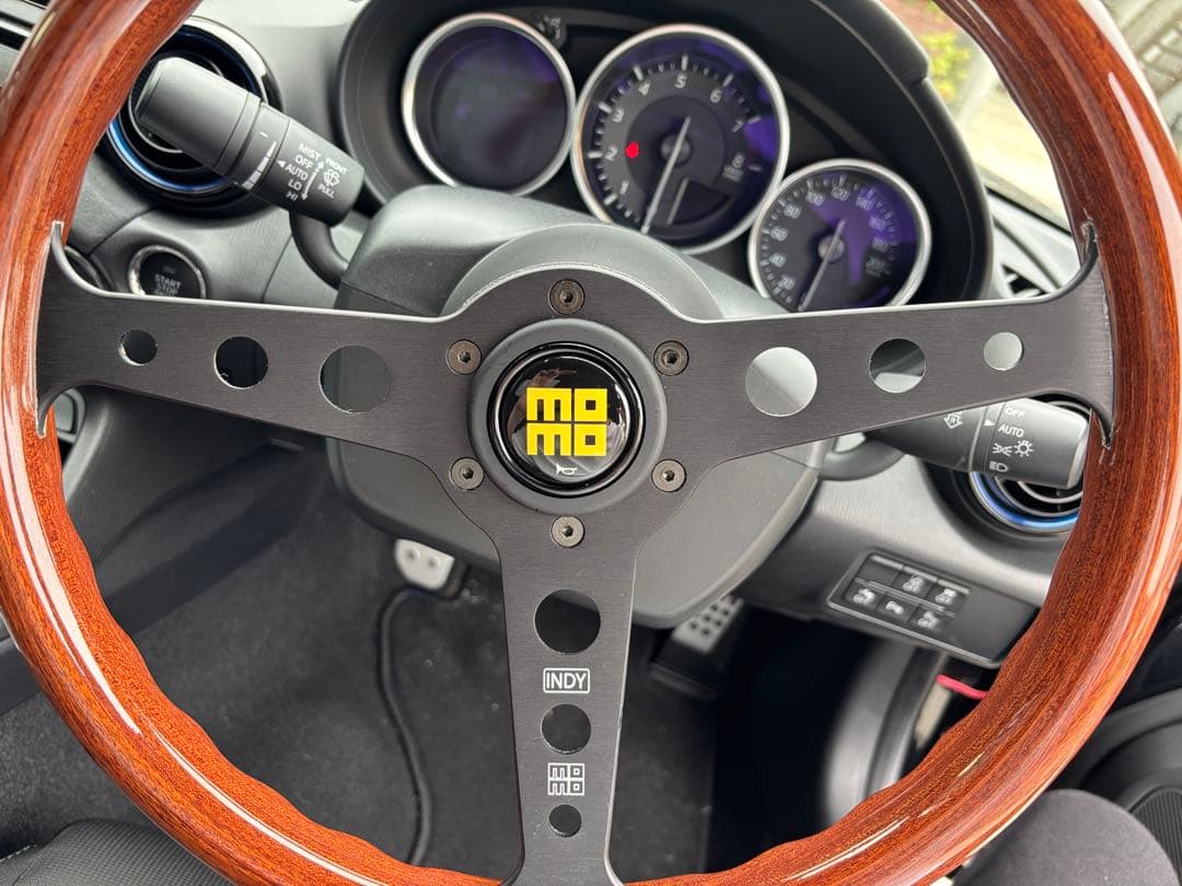 【NDロードスターフルセット】MOMO ウッドステアリングHL-06