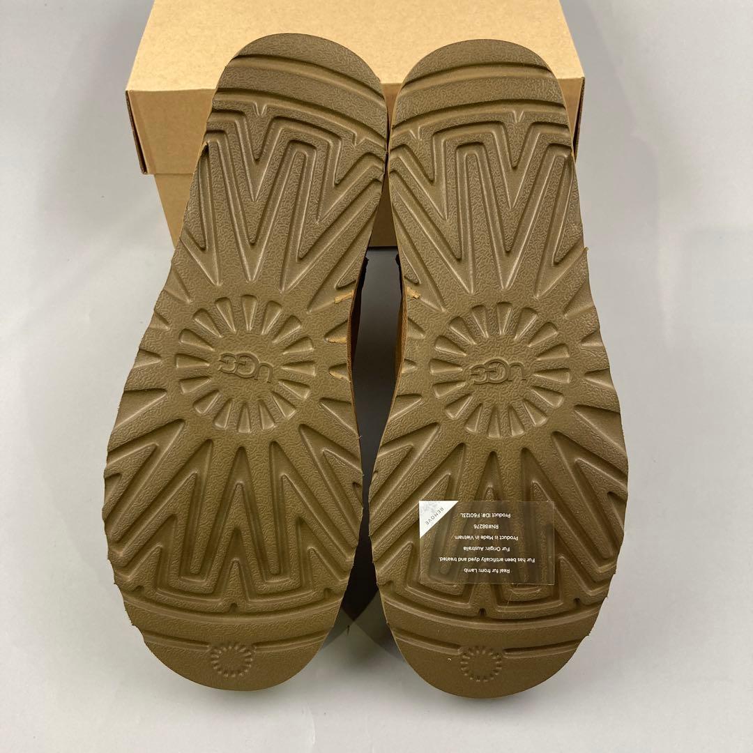 ☆新品未使用　UGG Classic Mini II 25センチ