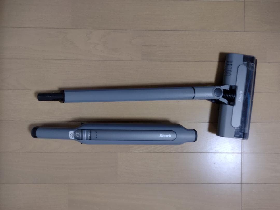 シャーク★コードレスクリーナー★CS100JGR★バッテリー新品と同等★