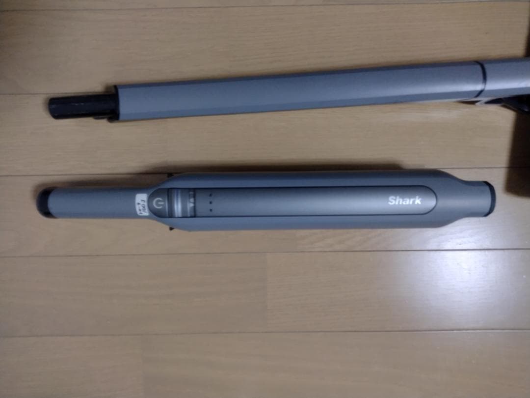 シャーク★コードレスクリーナー★CS100JGR★バッテリー新品と同等★
