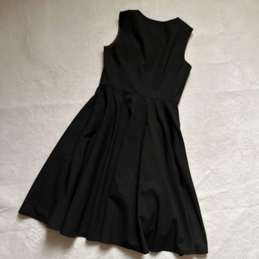 【ルネ】くるみボタン　ストレッチ　フレアワンピース　チャコールグレー