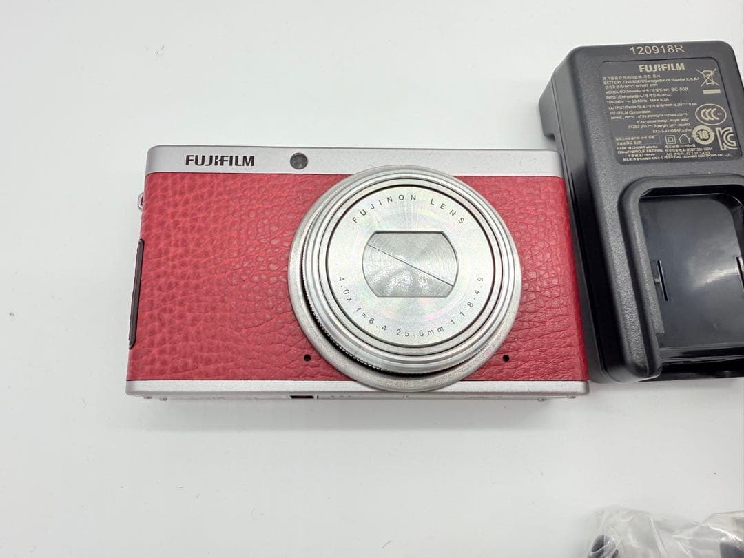 【美品】 富士フィルム FUJIFILM XF1 コンパクトデジタルカメラ