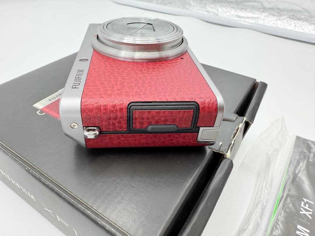 【美品】 富士フィルム FUJIFILM XF1 コンパクトデジタルカメラ