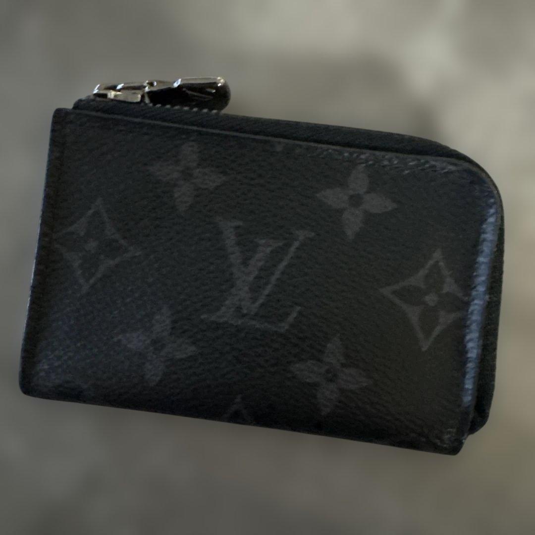 でし‼️Louis Vuitton ブラック ケース