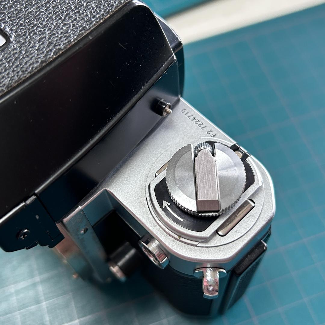 NIKON F2 フィルムカメラ 2台 ジャンク品 部品取り 中古品