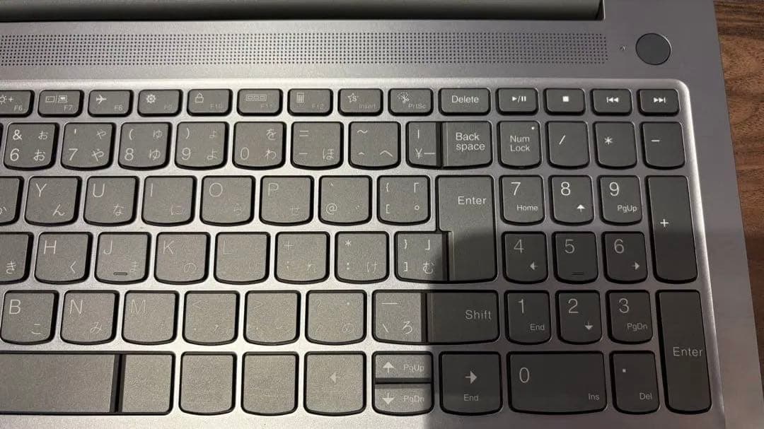 Lenovo IdeaPad Slim 3 12世代 i5 16GB 512GB