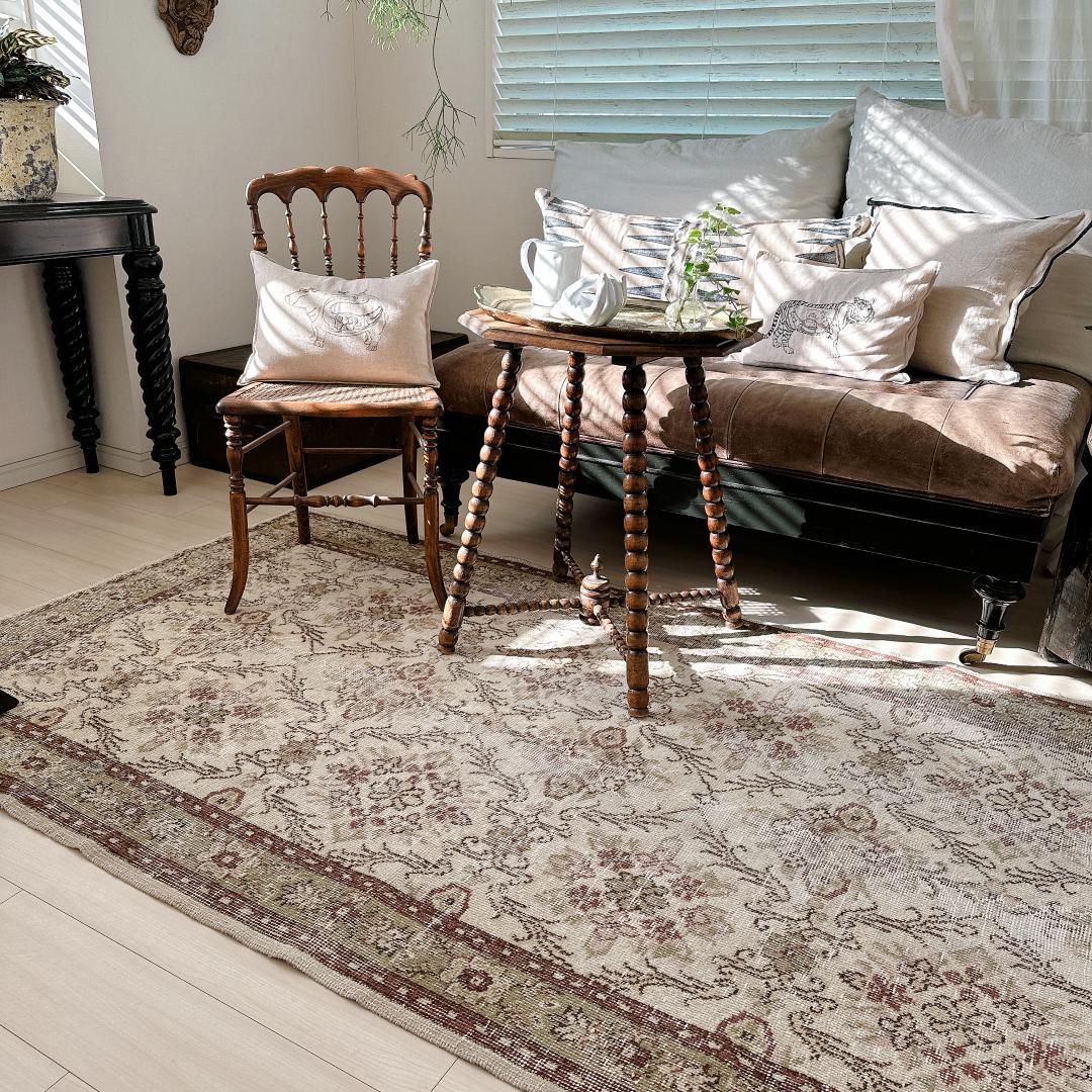 トルコヴィンテージラグ A93 レア クリーム グリーン ブラウン ピンク