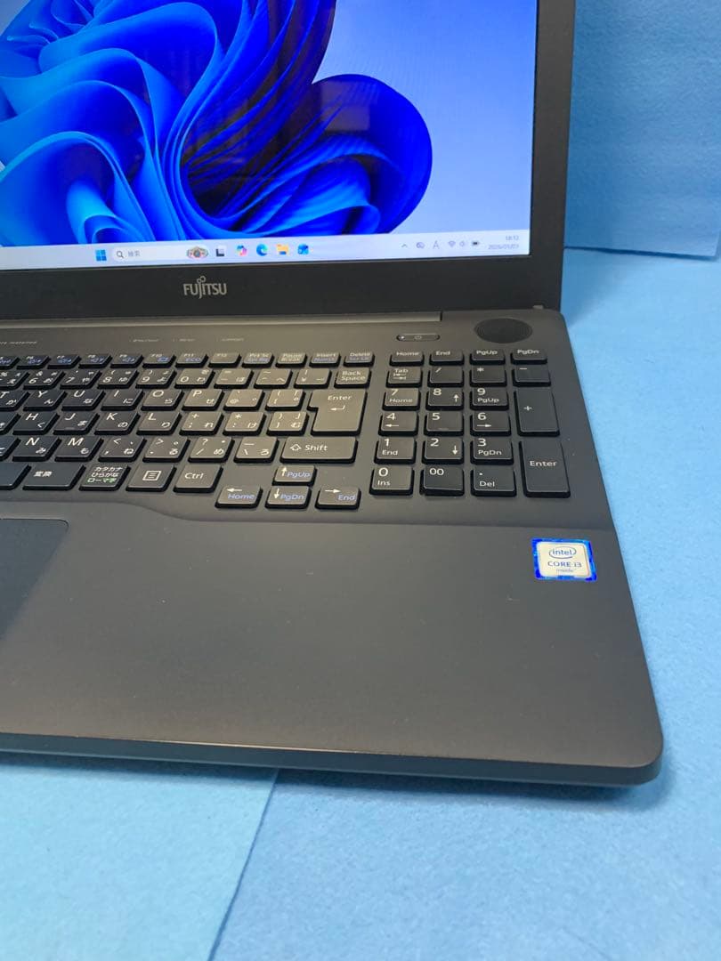富士通/6th i3/Win11/Office/新SSD/8GB/⑱