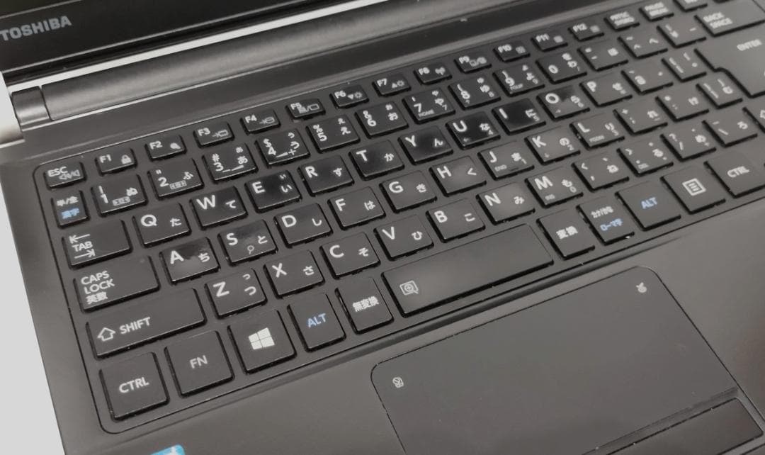 こばっしー Dynabook R73/H I3 8GB 256GB