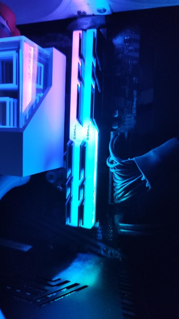 ラ*ン様 G.SKILL TRIDENT Z RGB DDR4-3600 16G