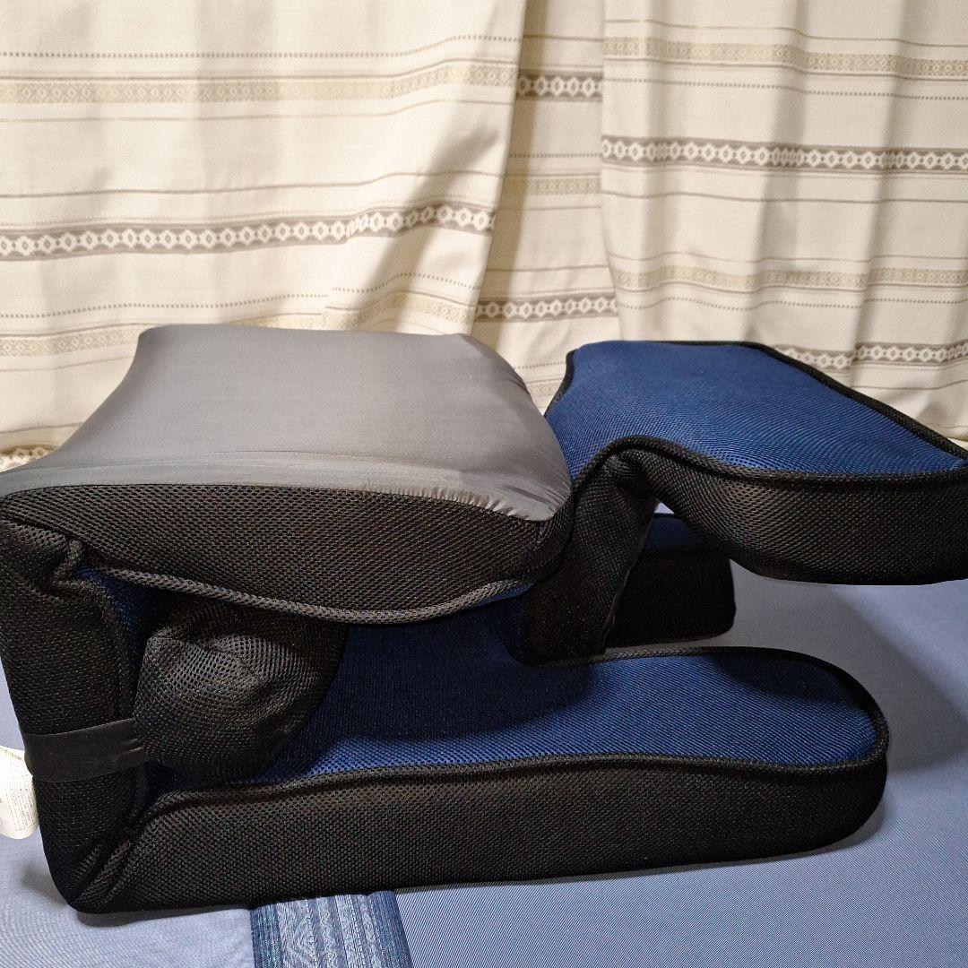 ニトリ　ゲーミング座椅子　専用テーブルカバー付