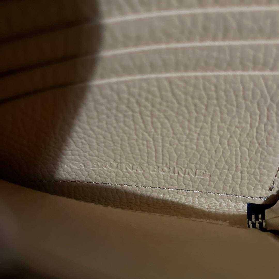 ブルーナボイン　スモールウォレット　ホースレザー