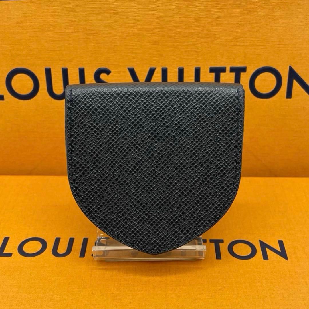 【希少】ルイヴィトン　ケース　キュベット　タイガ　黒　小銭入れ