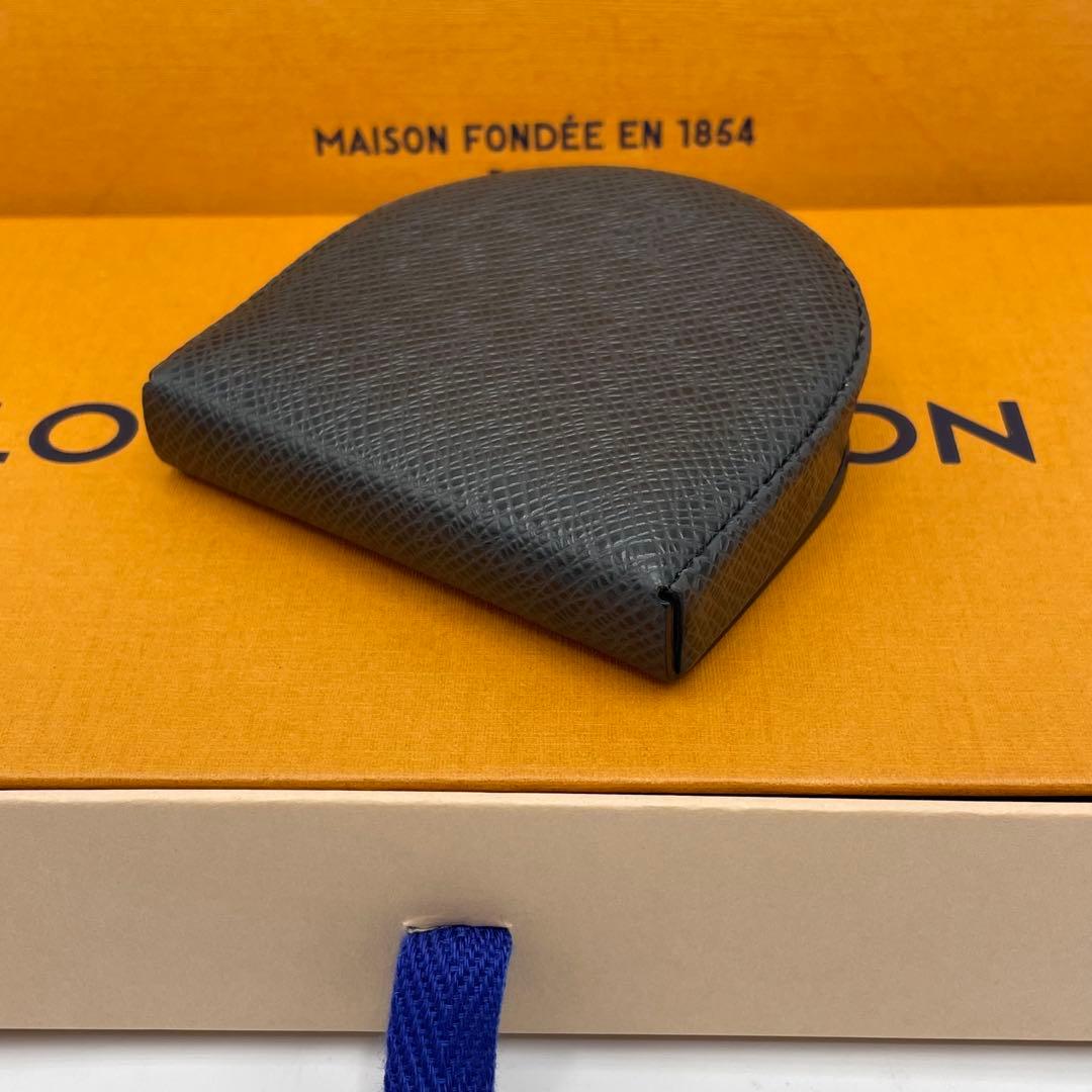 【希少】ルイヴィトン　ケース　キュベット　タイガ　黒　小銭入れ