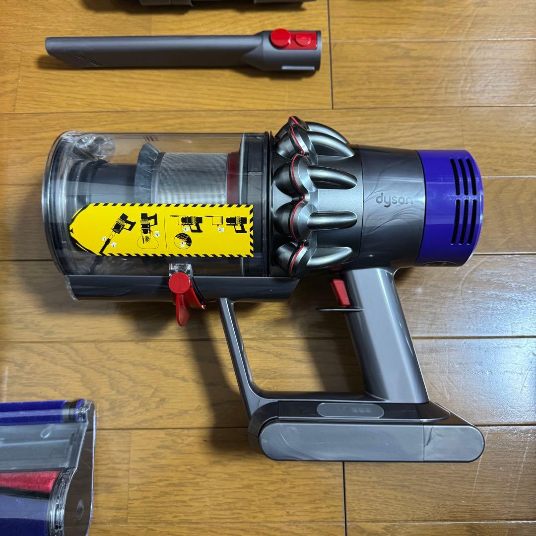 【美品】Dyson ダイソン SV12 Cyclone V10 Fluffy
