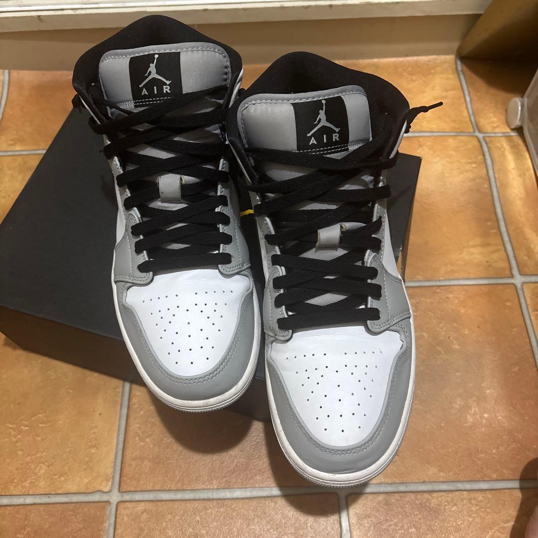 Nike Air Jordan 1 グレー