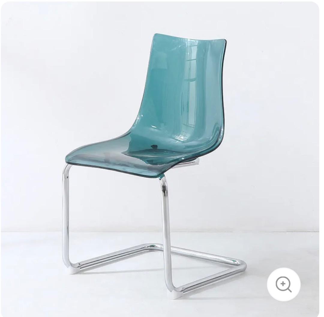 クリアチェア　クリアブルー　２脚セット　新品・未使用