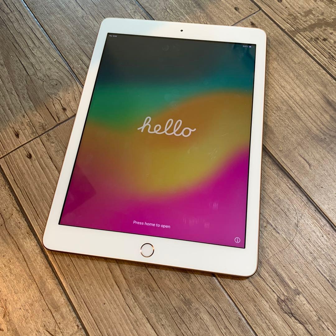 格安 iPad第6世代 2018 9.7インチ 128GB SIMフリー本体のみ