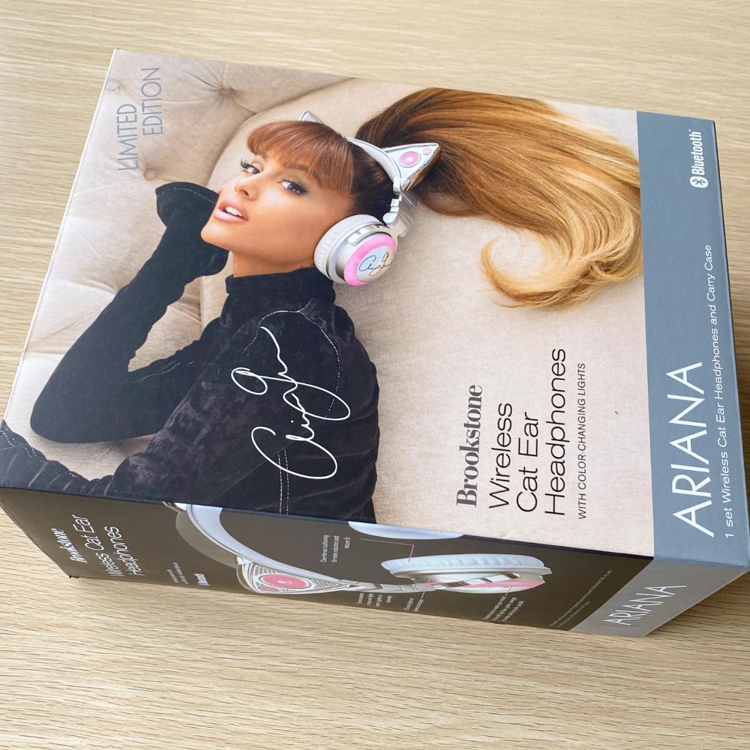 アリアナ・グランデ 限定モデル AXENT WEAR ネコ耳 ヘッドフォン 新品