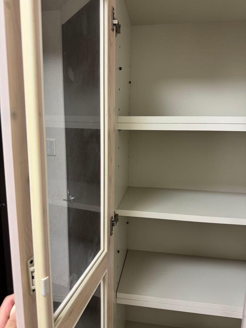 送料込み　本棚　白　クリーム　完成品