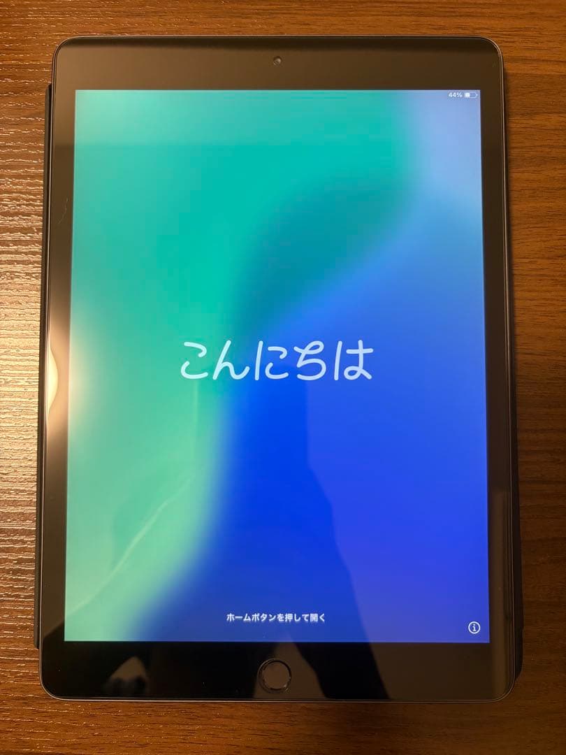 iPad 第7世代 Wifi 32GB スペースグレイ【純正キーボード付】