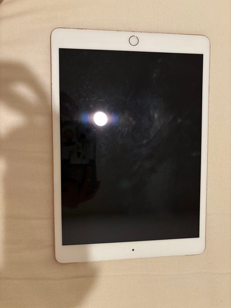 タ*目様 iPad 第7世代 本体