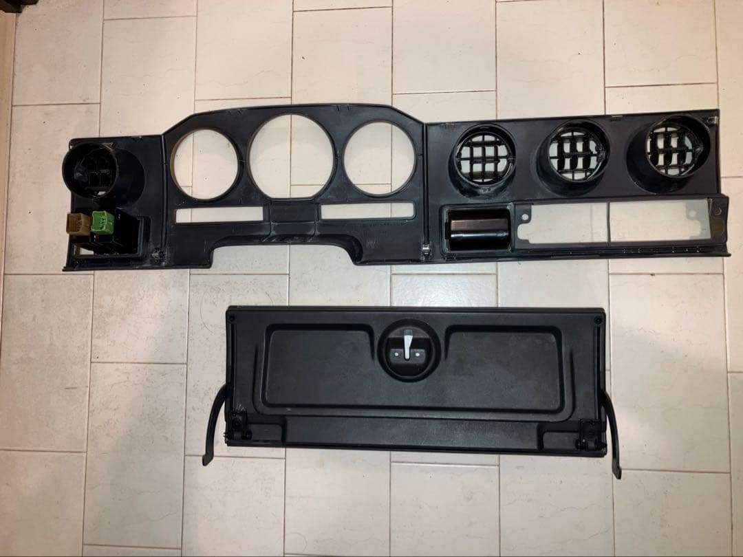 ジムニーJA22純正メーターパネル　グローブボックス蓋　ウッド調　塗装品