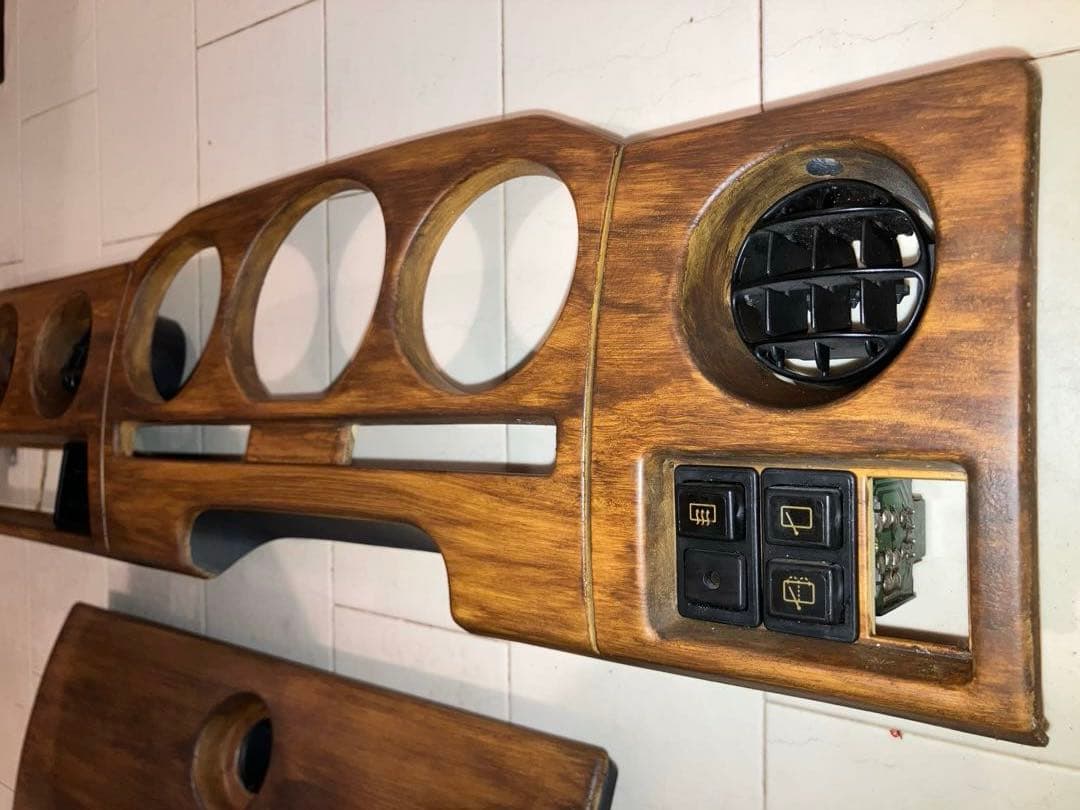 ジムニーJA22純正メーターパネル　グローブボックス蓋　ウッド調　塗装品