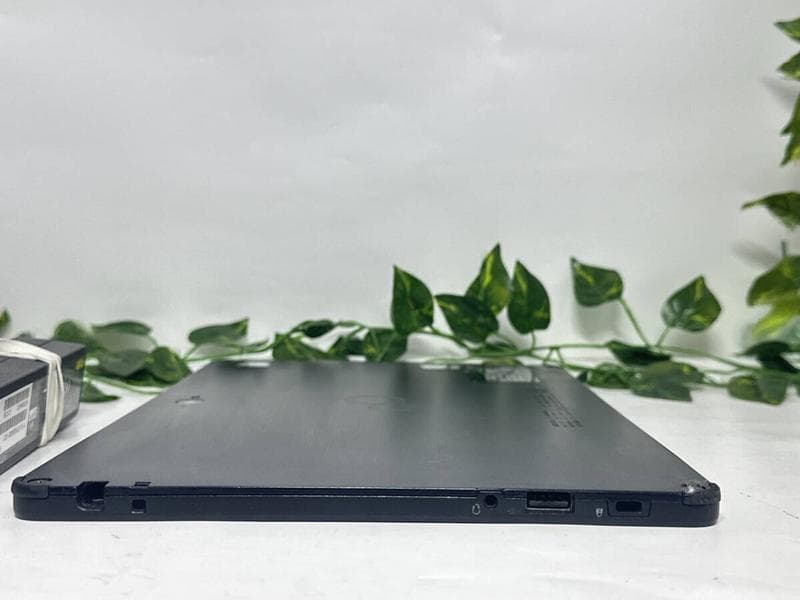 Win11タブレット/i5-8世代搭載!!富士通 ARROWS Tab Q738